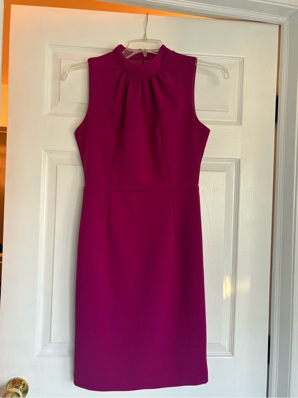 Alexia Admor Sleeveless Fuchsia Midi Sheath Dress